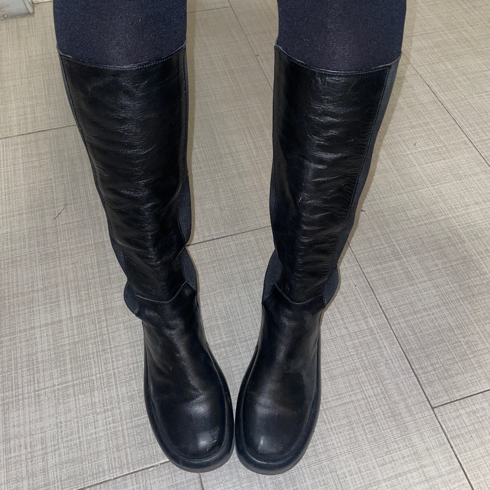 Black Chunky heel below the knee boots
